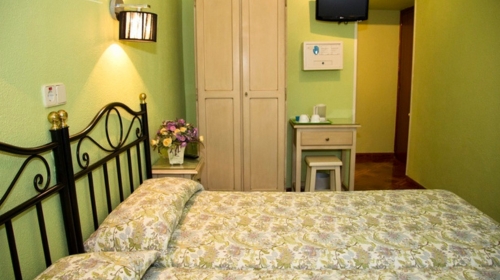 Double Room with Two Beds, Hostal Los Alpes