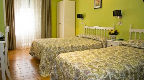 Triple Family Room at Hostal Los Alpes